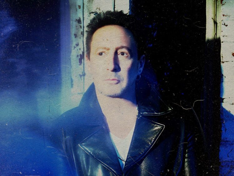 What derailed Julian Lennon’s career after his successful 1984 debut?